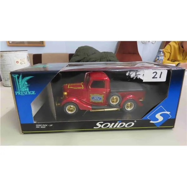 52810 solido 1936 ford v8 truck interior detail