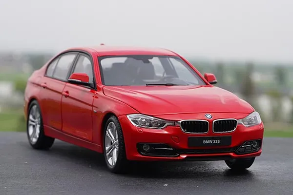 52817 bmw 318i diecast model display