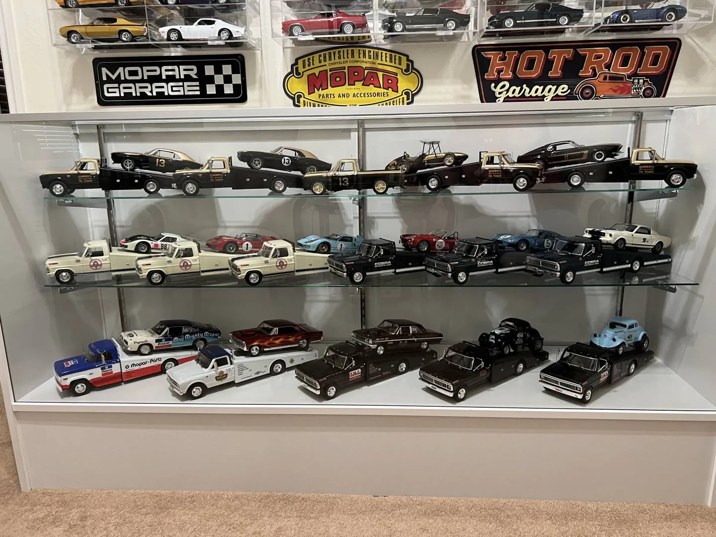 52822 diecast zone 1 18 display