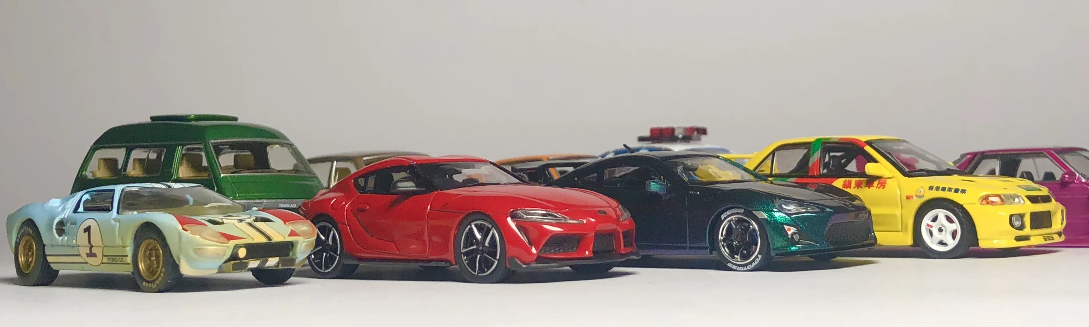 52839 diecast collection display