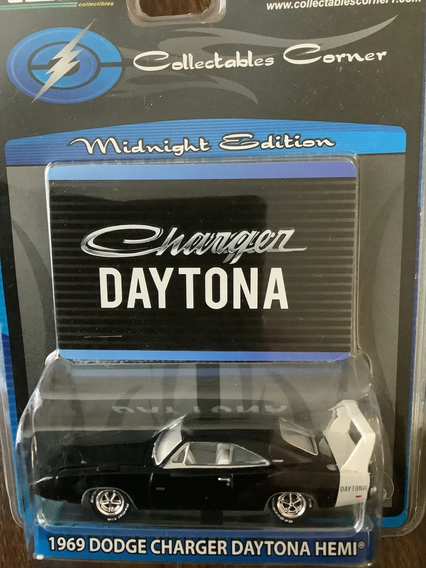 52887 collectible corner diecast display