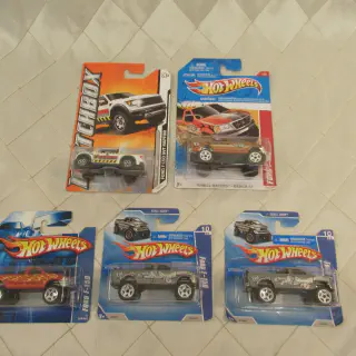 /img/52892-f150-diecast-display-case.webp