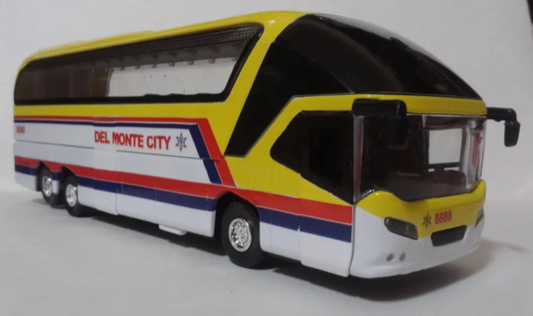 52902 model bus detail