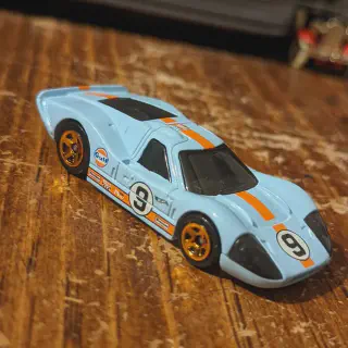 /img/52906-ford-gt40-diecast-collection.webp