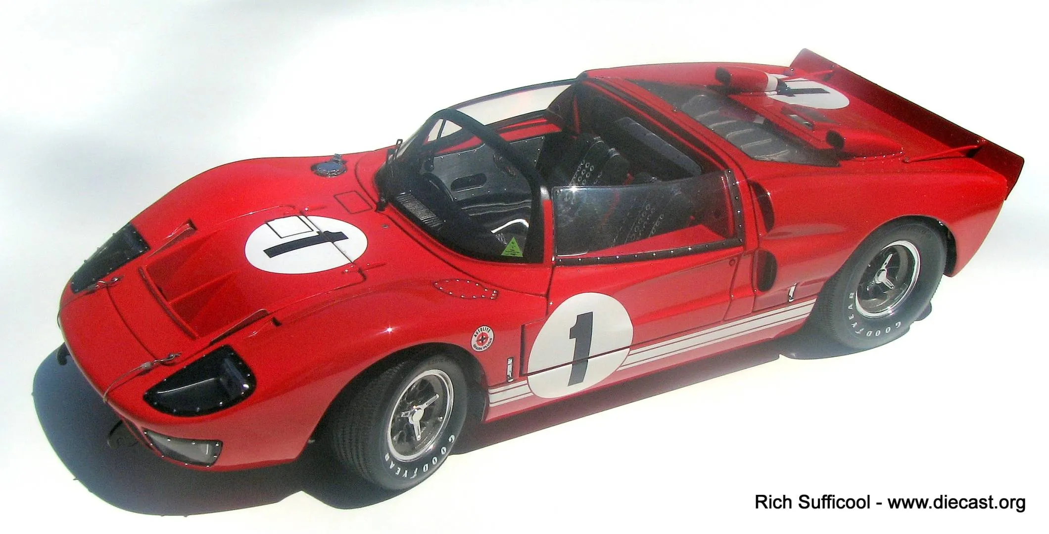52914 gt40 mk1 diecast