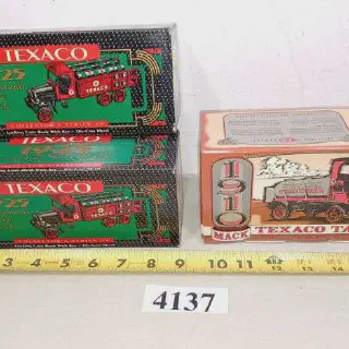 /img/52919-texaco-diecast-truck-collection.webp