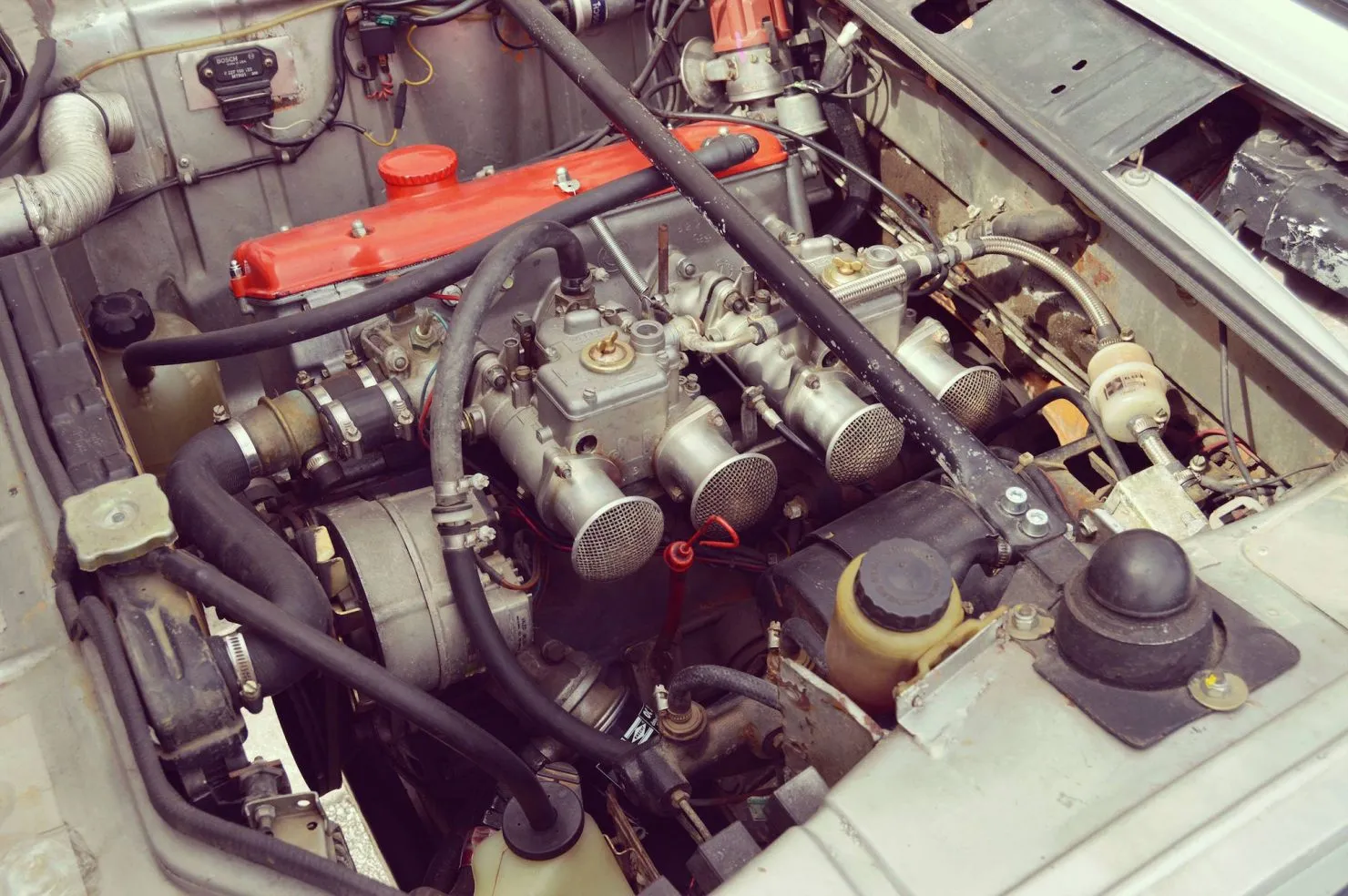 52930 bmw 2002 tii diecast main