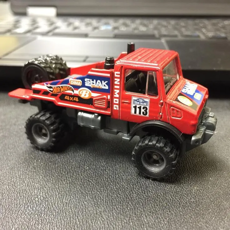 52947 mahindra scorpio diecast