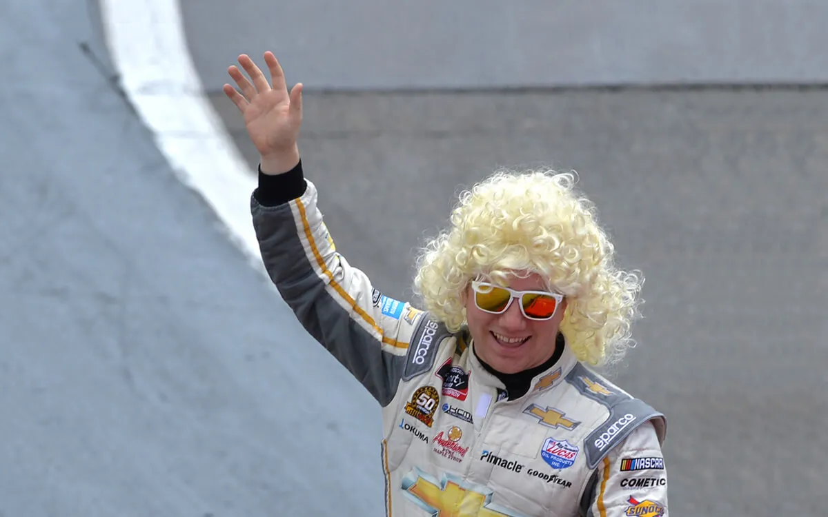 52951 dolly parton diecast 3