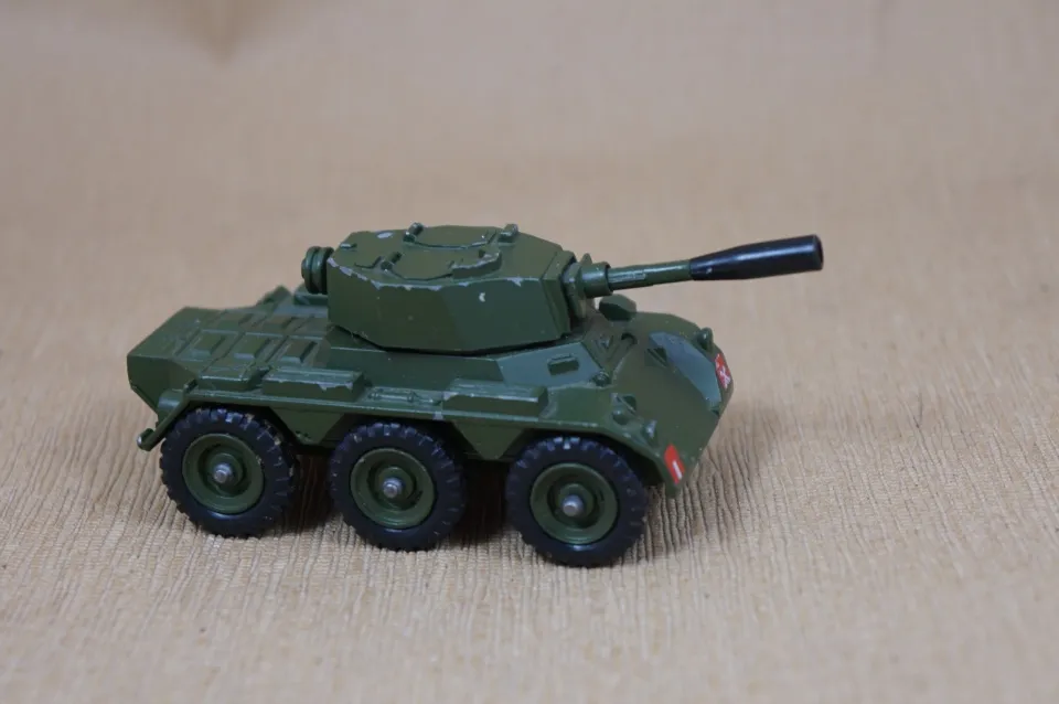 52961 corgi military diecast collection