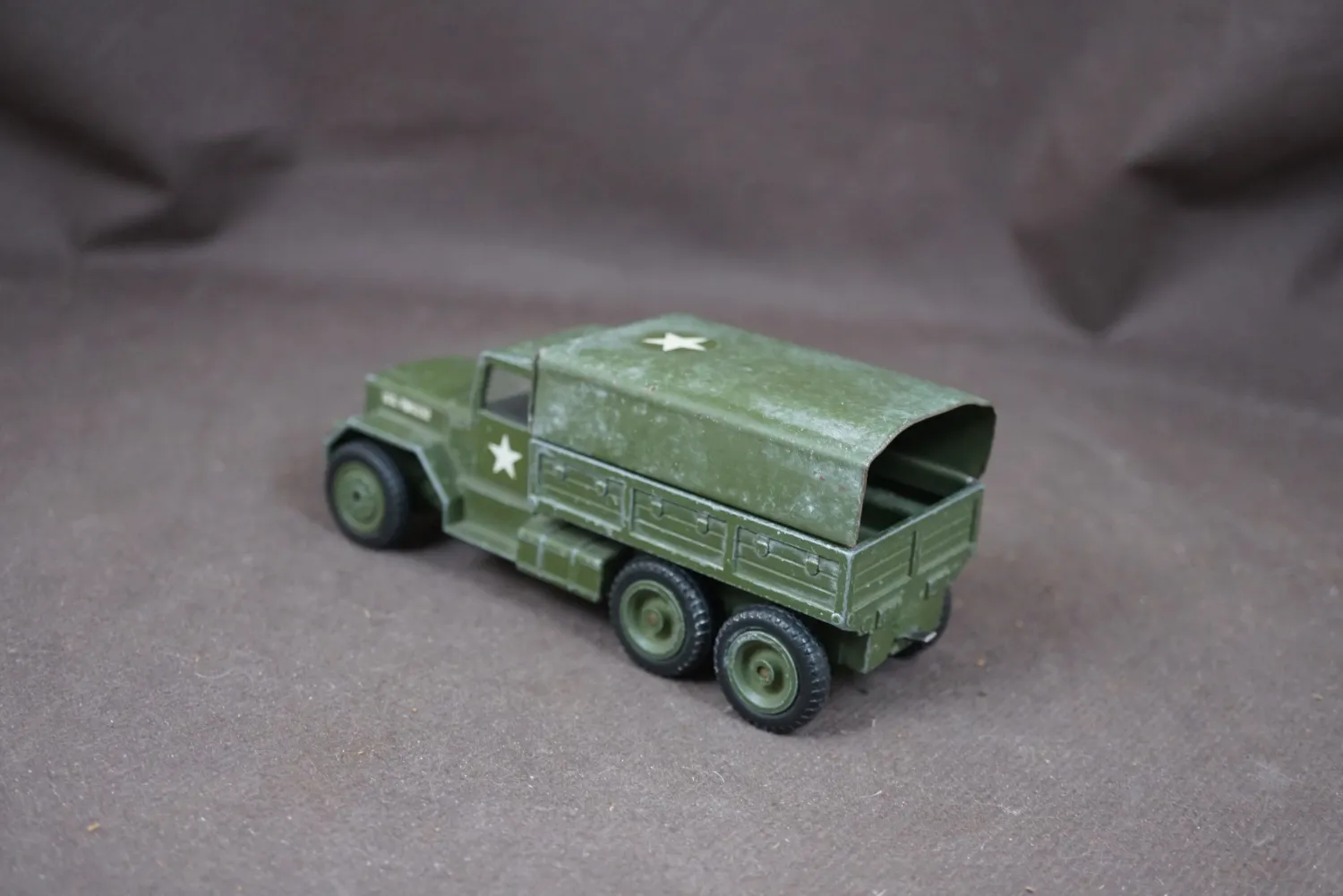 /img/52961-corgi-military-diecast-details.webp