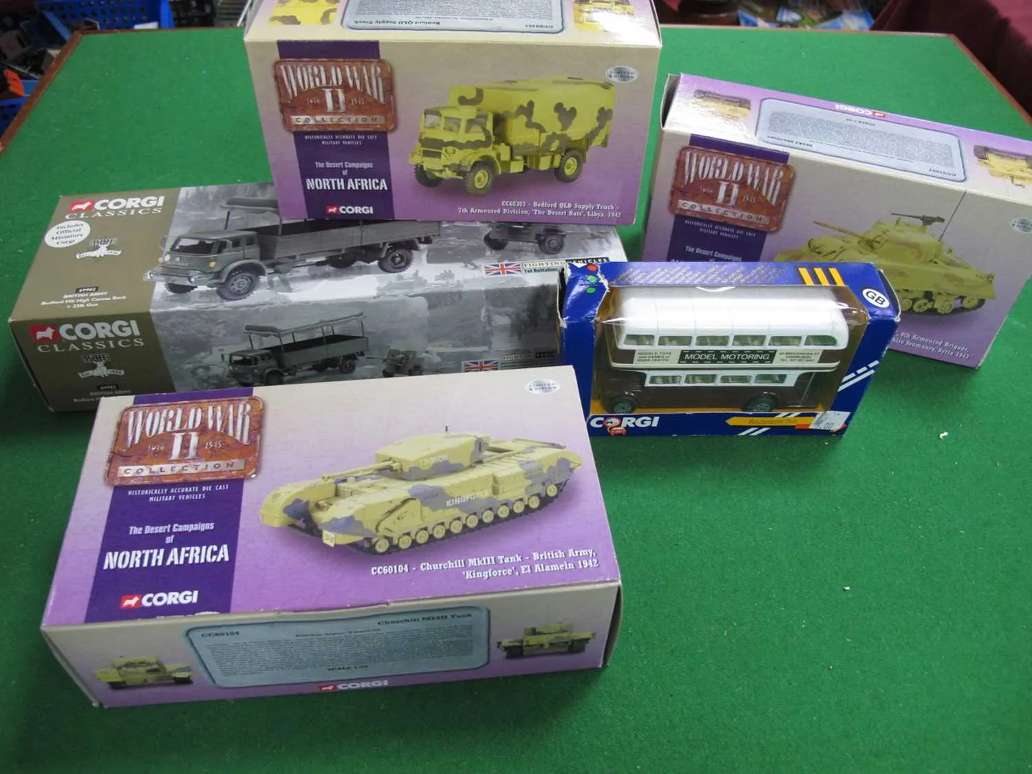 52961 corgi military diecast display
