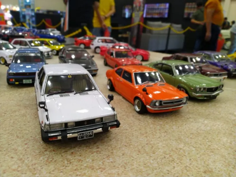 52967 diecast models close up