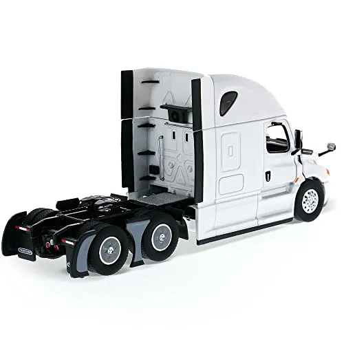 /img/52989-diecast-semi-truck-cleaning.webp