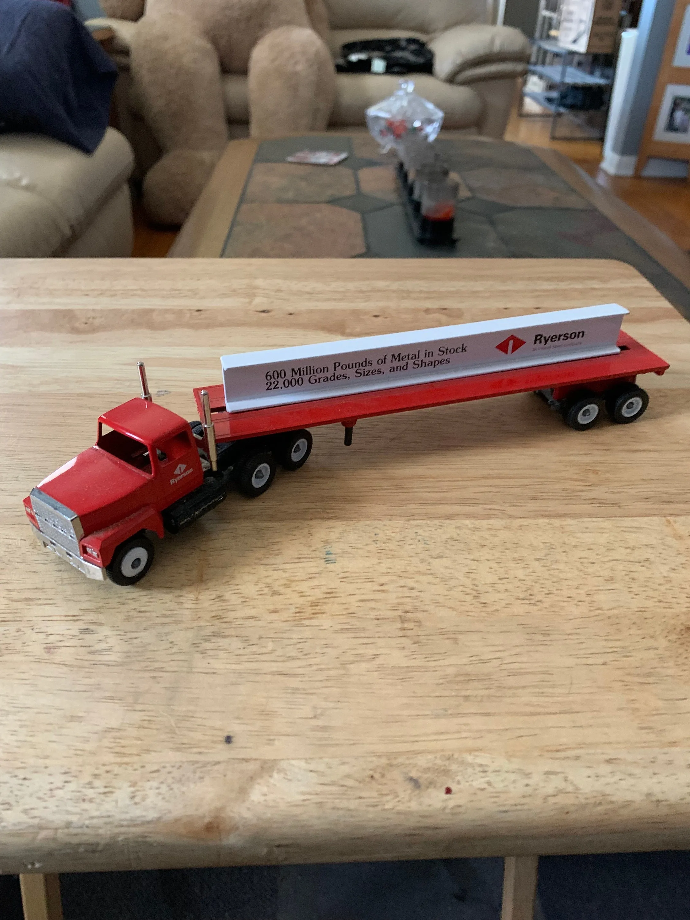 52989 new england patriots diecast semi truck