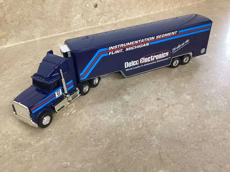 52989 pittsburgh steelers diecast semi truck