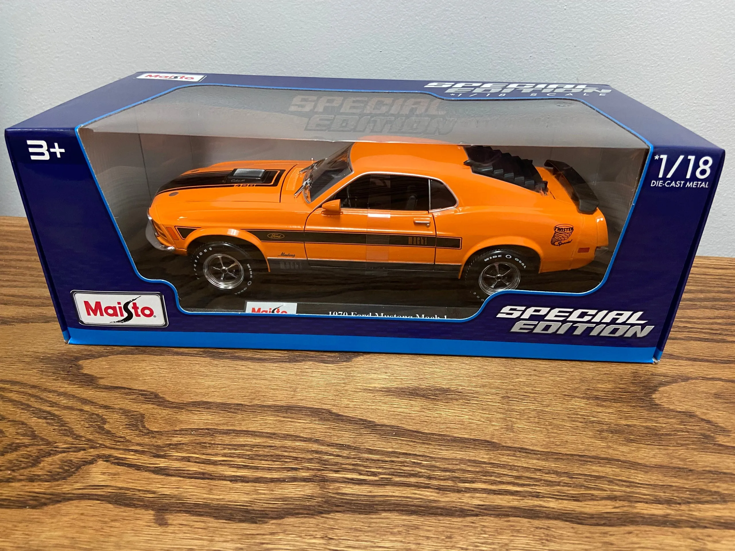 52992 1970 mustang mach 1 diecast image 4