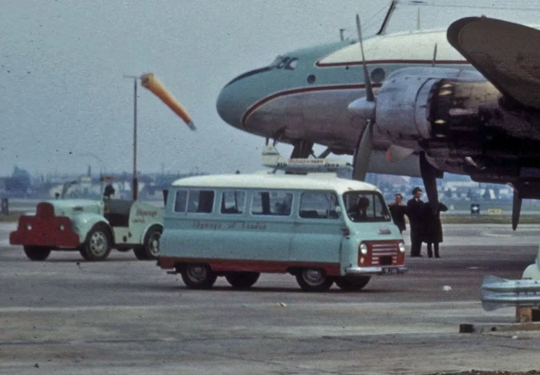 52993 morris j type oxford diecast