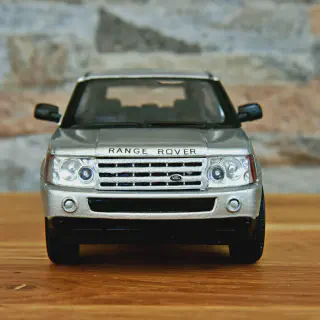 /img/53024-diecast-car-collection-tips.webp