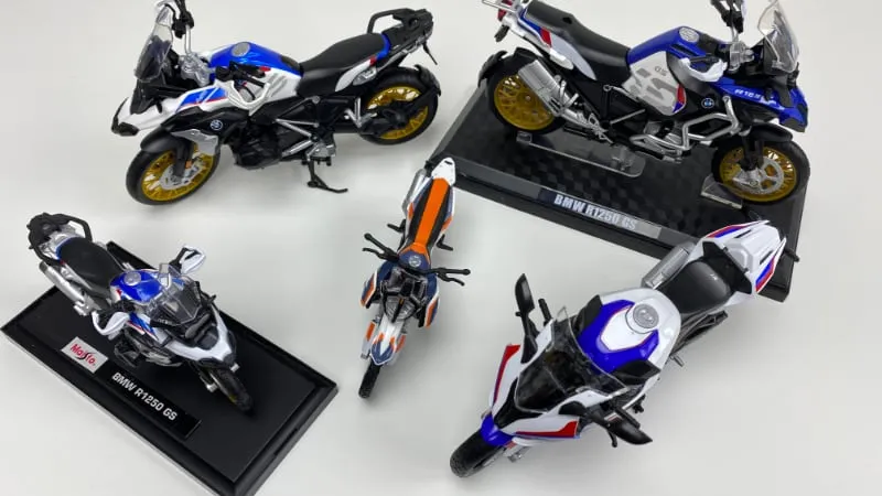 53026 diecast cycle display