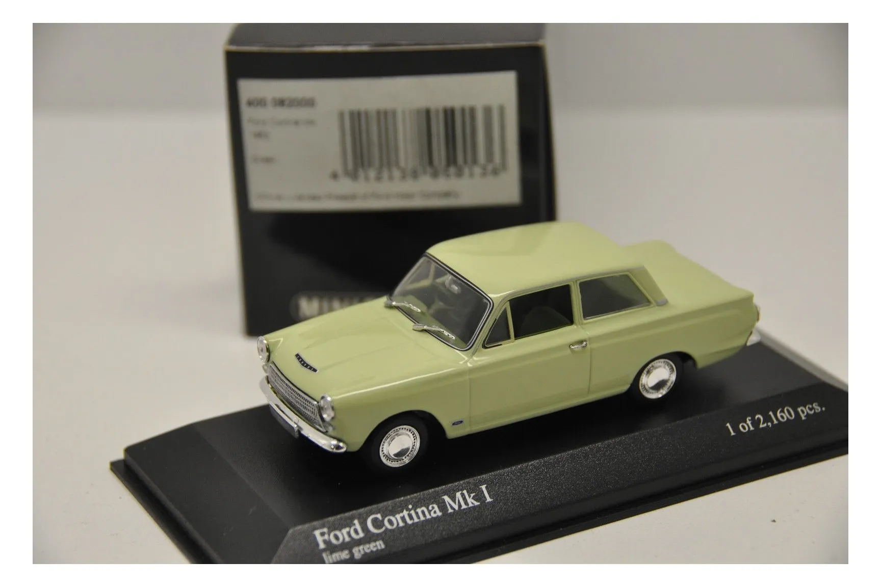 53036 ford cortina mk2 diecast collector