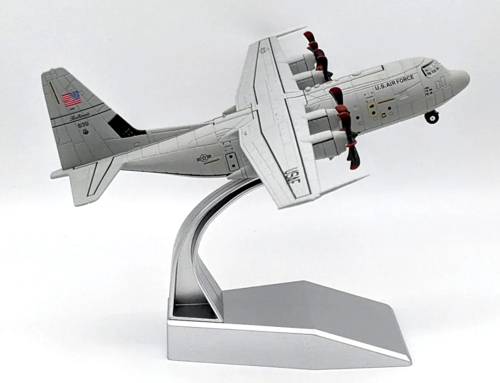 53037 c130 hercules diecast model close up